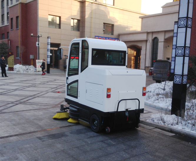 電動清掃車案例-南京紫竹物業(yè) 電動清掃車案例-南京紫竹物業(yè)