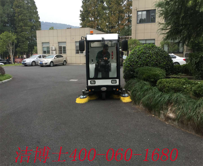 潔博士電動(dòng)掃地機(jī)客戶案例——泰興市姚王鎮(zhèn)石橋村民委員會(huì)