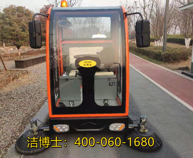 潔博士駕駛掃地機客戶案例—荔冰源冷庫 潔博士駕駛掃地機客戶案例—荔冰源冷庫